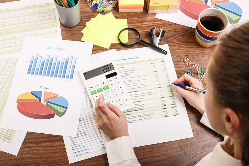 woman calculating a budget