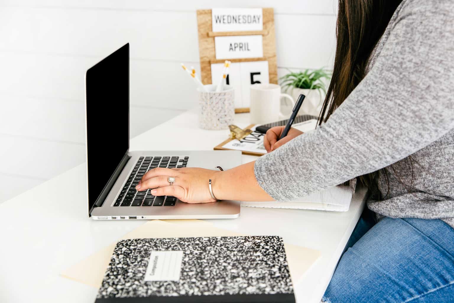 business loan calculator woman