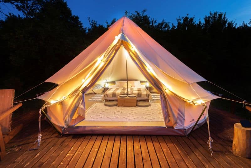 Glamping trip at night time. Top essentials to bring on a glamping trip
