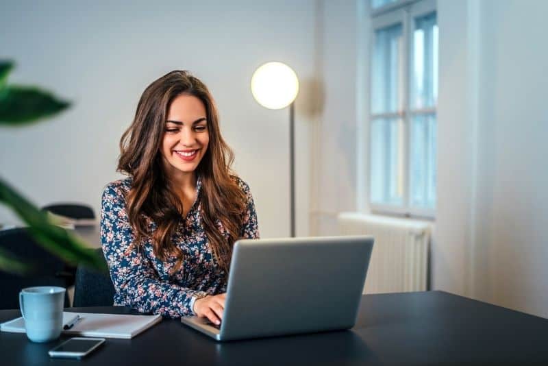 affiliate marketing make money without a job