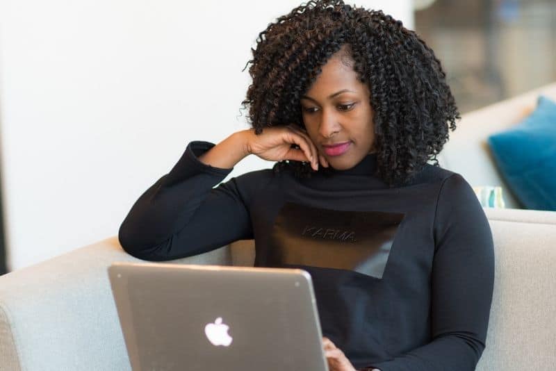 Woman using Refily to save money on her mortgage payment.