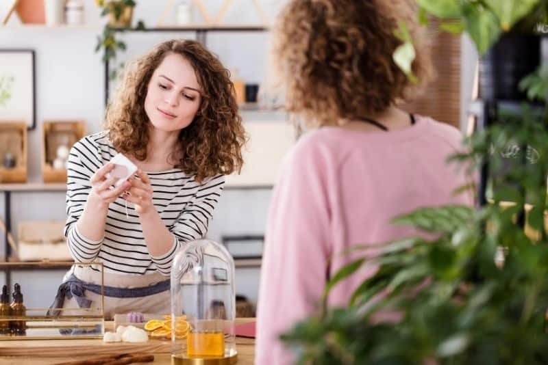 seasonal side hustles sell items