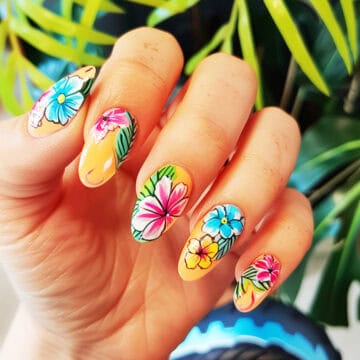 floral nails