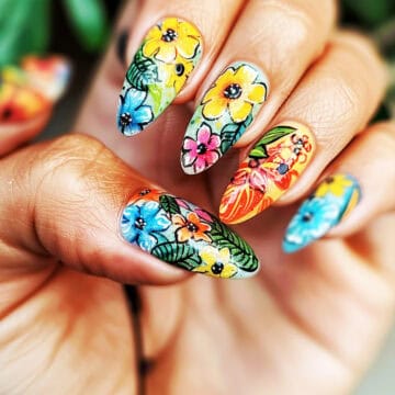 floral nails